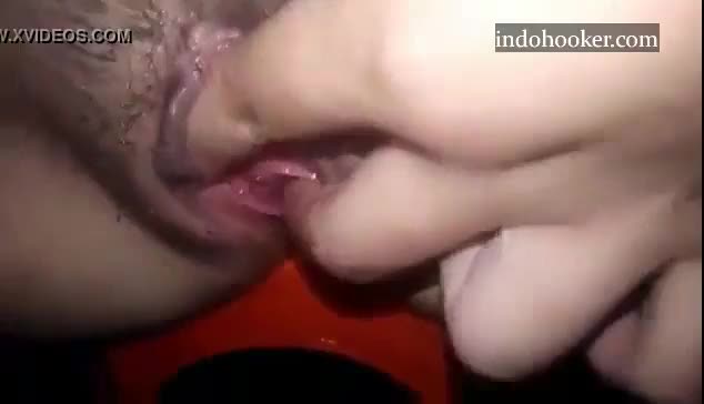 Masturbating her pink pussy out at night