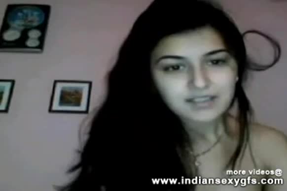 Collagegirl indian babe squeezing her boobs on live sex cam - indiansexygfs.com